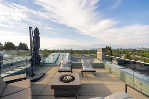 3250 20Th Avenue W, Vancouver, BC - Outdoor With View