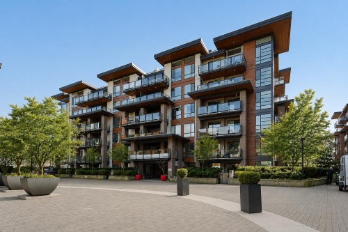 103-719 3Rd Street W, North Vancouver, BC - Outdoor With Facade