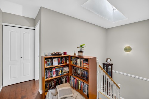 A-20736 River Road, Maple Ridge, BC - Indoor