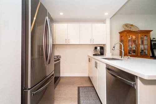1261 Richards Street, Vancouver, BC - Indoor Photo Showing Kitchen With Stainless Steel Kitchen