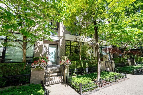 1261 Richards Street, Vancouver, BC - Outdoor