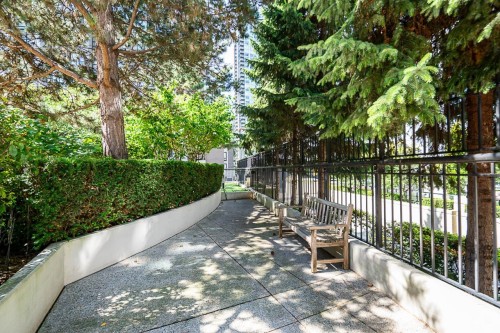 1261 Richards Street, Vancouver, BC - Outdoor