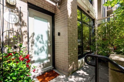 1261 Richards Street, Vancouver, BC - Outdoor