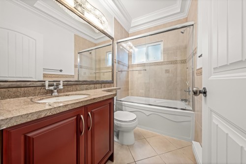 3557 47Th Avenue E, Vancouver, BC - Indoor Photo Showing Bathroom
