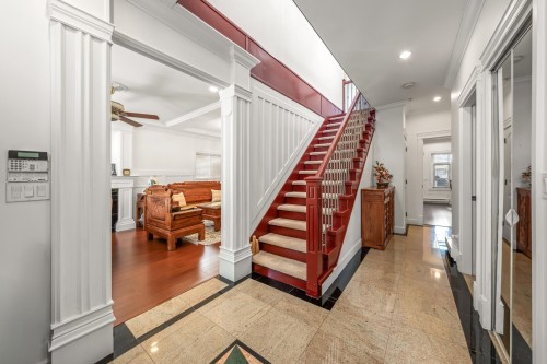 3557 47Th Avenue E, Vancouver, BC - Indoor Photo Showing Other Room
