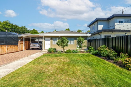 3557 47Th Avenue E, Vancouver, BC - Outdoor
