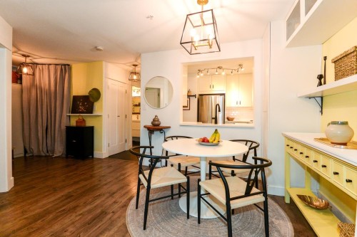 104-12639 No. 2 Road, Richmond, BC - Indoor Photo Showing Dining Room