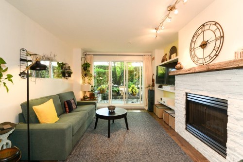 104-12639 No. 2 Road, Richmond, BC - Indoor Photo Showing Living Room With Fireplace