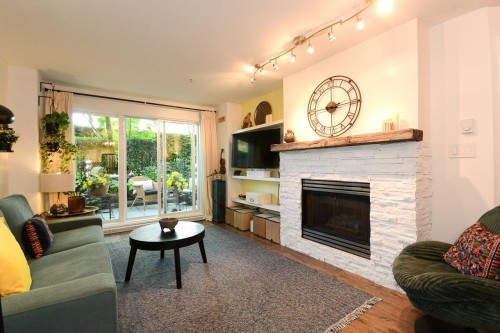 104-12639 No. 2 Road, Richmond, BC - Indoor Photo Showing Living Room With Fireplace