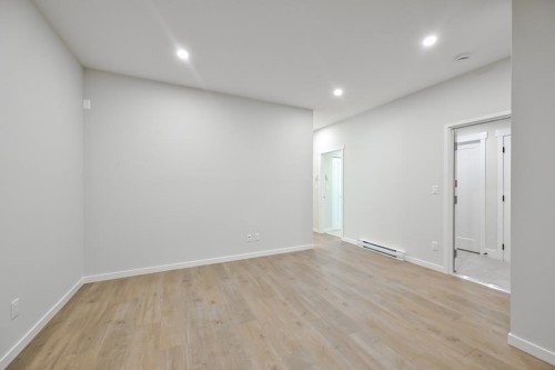 1527 Dayton Street, Coquitlam, BC - Indoor Photo Showing Other Room