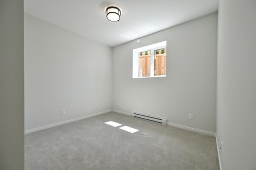 1527 Dayton Street, Coquitlam, BC - Indoor Photo Showing Other Room