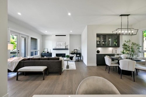 1527 Dayton Street, Coquitlam, BC - Indoor