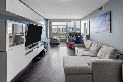 1509-1618 Quebec Street, Vancouver, BC - Indoor Photo Showing Living Room