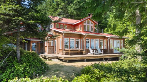 105 Island Park Drive, Galiano Island, BC - Outdoor With Deck Patio Veranda
