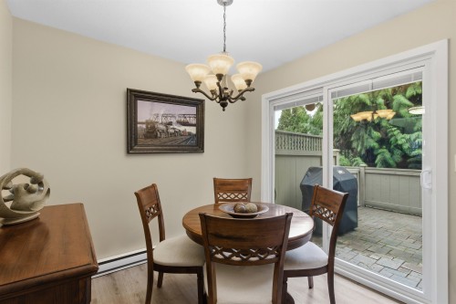 14-2736 Atlin Place, Coquitlam, BC - Indoor Photo Showing Dining Room