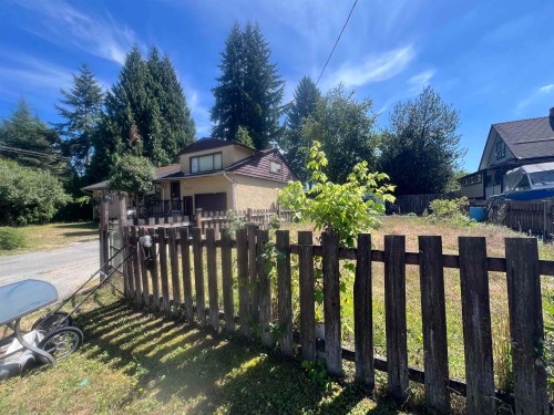 21584 122Nd Avenue, Maple Ridge, BC - Outdoor