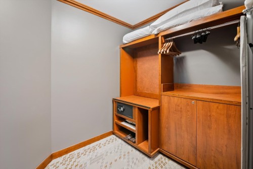 518-4591 Blackcomb Way, Whistler, BC - Indoor Photo Showing Other Room