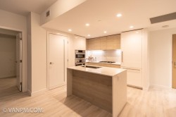 405-2085 Skyline Court Burnaby, BC V5C 0M6