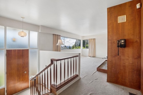 1768 Ottawa Place, West Vancouver, BC - Indoor Photo Showing Other Room
