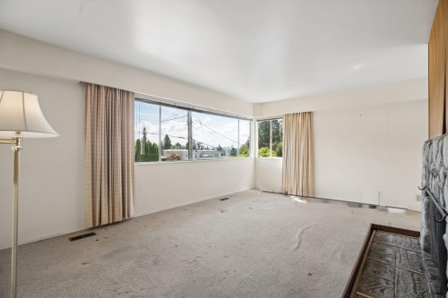 1768 Ottawa Place, West Vancouver, BC - Indoor Photo Showing Other Room