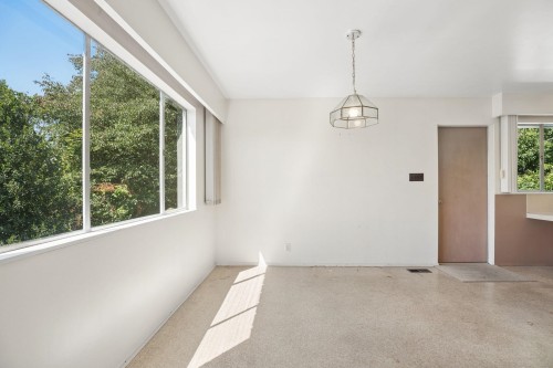 1768 Ottawa Place, West Vancouver, BC - Indoor Photo Showing Other Room