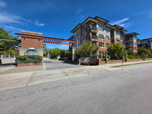 312-9299 Tomicki Avenue, Richmond, BC - Outdoor