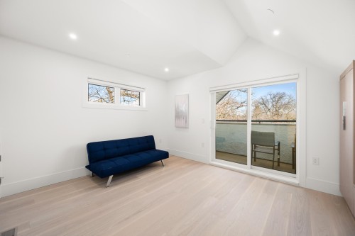 6307 Chester Street, Vancouver, BC - Indoor