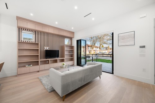 6307 Chester Street, Vancouver, BC - Indoor