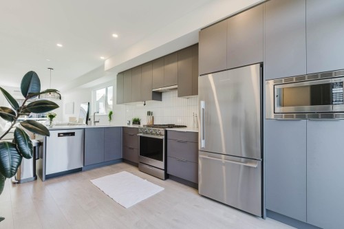 40-4375 Cormorant Way, Tsawwassen, BC - Indoor Photo Showing Kitchen With Upgraded Kitchen