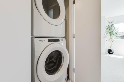 40-4375 Cormorant Way, Tsawwassen, BC - Indoor Photo Showing Laundry Room