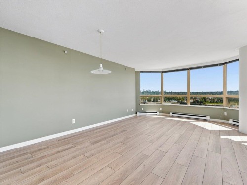702-328 Clarkson Street, New Westminster, BC - Indoor Photo Showing Other Room
