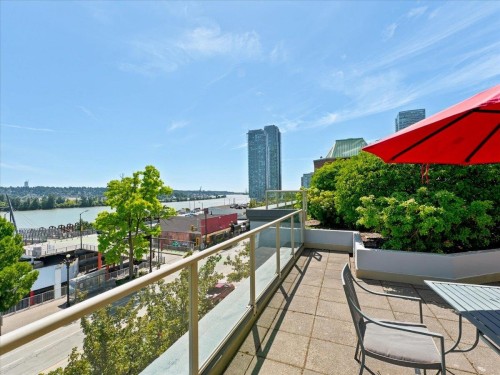 702-328 Clarkson Street, New Westminster, BC - Outdoor With View