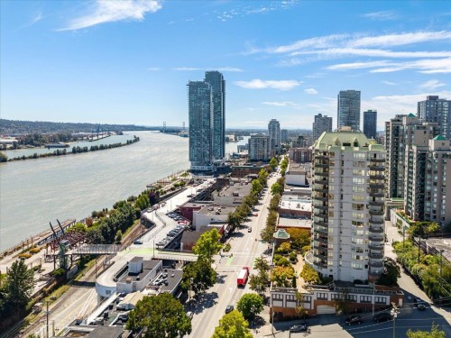 702-328 Clarkson Street, New Westminster, BC - Outdoor With Body Of Water With View