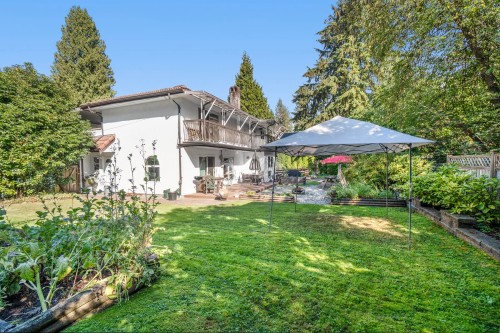 815 29Th Street E, North Vancouver, BC - Outdoor