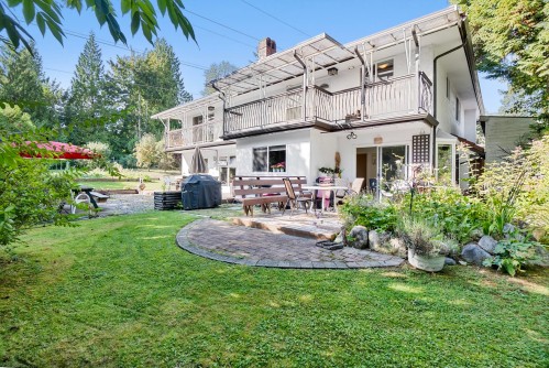 815 29Th Street E, North Vancouver, BC - Outdoor With Deck Patio Veranda