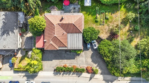 815 29Th Street E, North Vancouver, BC - Outdoor