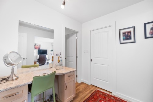 815 29Th Street E, North Vancouver, BC - Indoor