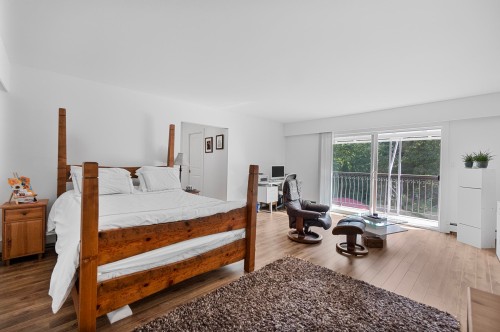 815 29Th Street E, North Vancouver, BC - Indoor Photo Showing Bedroom