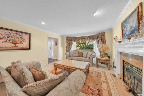 3898 Fromme Road, North Vancouver, BC - Indoor Photo Showing Living Room With Fireplace