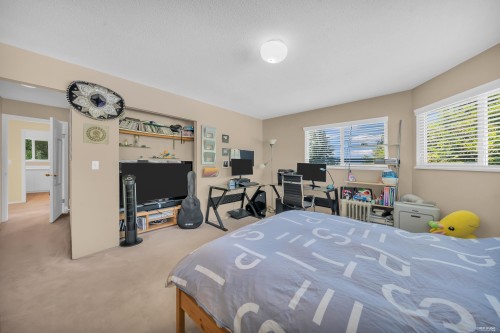 3898 Fromme Road, North Vancouver, BC - Indoor Photo Showing Bedroom