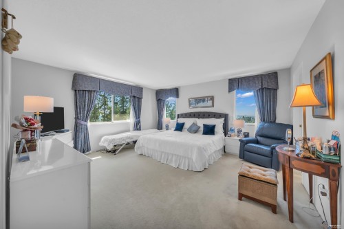 3898 Fromme Road, North Vancouver, BC - Indoor Photo Showing Bedroom