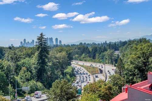 910-318 Alderson Avenue, Coquitlam, BC - Outdoor With View