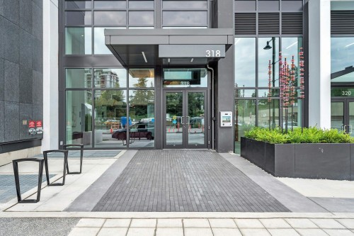 910-318 Alderson Avenue, Coquitlam, BC - Outdoor
