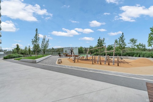 910-318 Alderson Avenue, Coquitlam, BC - Outdoor With View