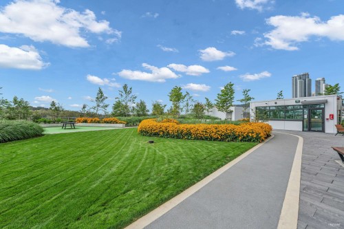 910-318 Alderson Avenue, Coquitlam, BC - Outdoor With View