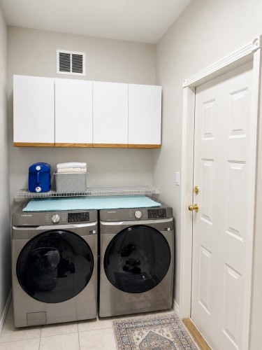 6051 Barnard Drive, Richmond, BC - Indoor Photo Showing Laundry Room