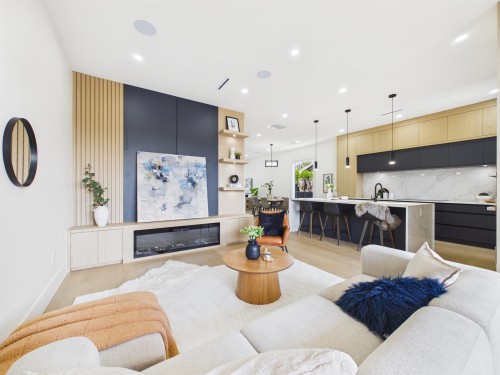 2-6512 Grant Street, Burnaby, BC - Indoor Photo Showing Living Room