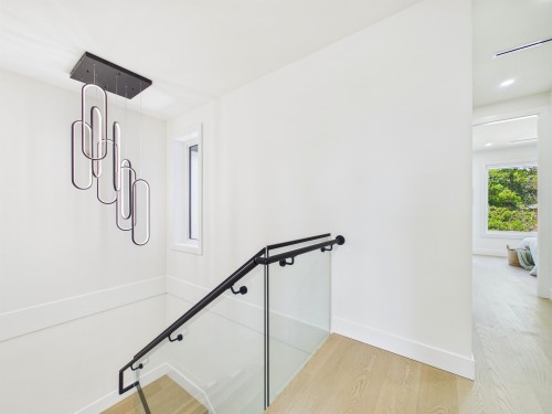 2-6512 Grant Street, Burnaby, BC - Indoor Photo Showing Other Room