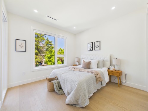 2-6512 Grant Street, Burnaby, BC - Indoor Photo Showing Bedroom