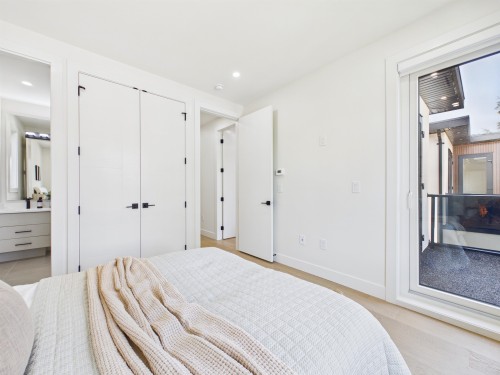2-6512 Grant Street, Burnaby, BC - Indoor Photo Showing Bedroom